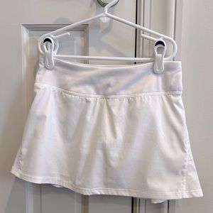 Ivivva Set the Pace skirt with built in shorts Size 10 like new